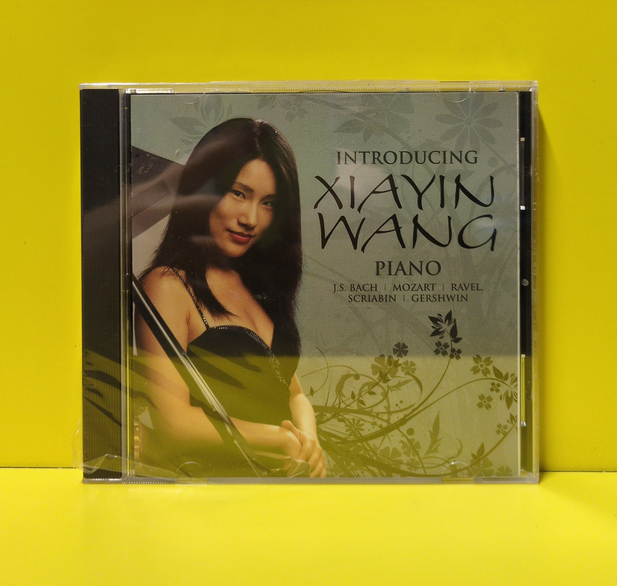 Xiayin Wang, J.S. Bach / Mozart / Ravel / Scriabin / Gershwin - Introducing Xiayin Wang - 2007 - 77471 81369 2 3 New - Sealed - CDs