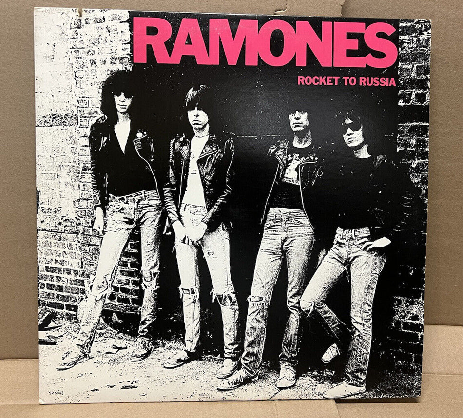 NM Ramones 1977 LP Rocket to Russia SR 6042