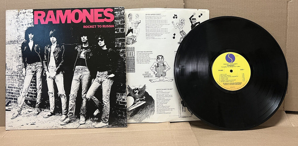 NM Ramones 1977 LP Rocket to Russia SR 6042