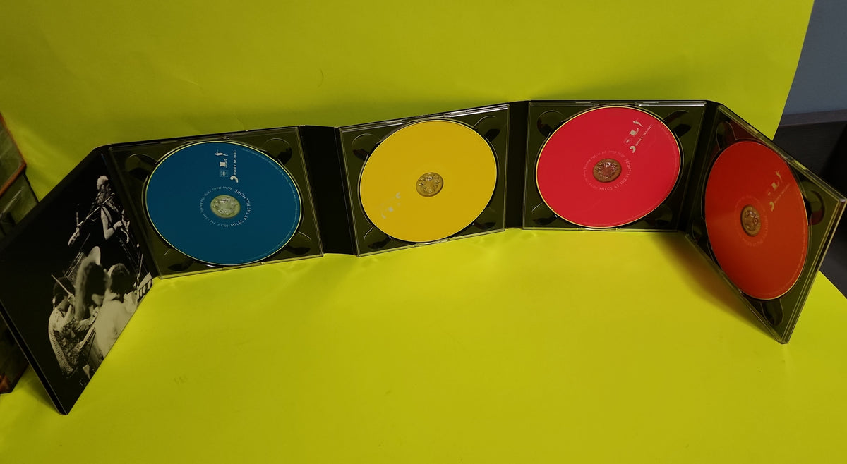 Miles - At The Fillmore (Miles Davis 1970: The Bootleg Series Vol. 3) - 2014 - 88765433812 Used - NM - CDs