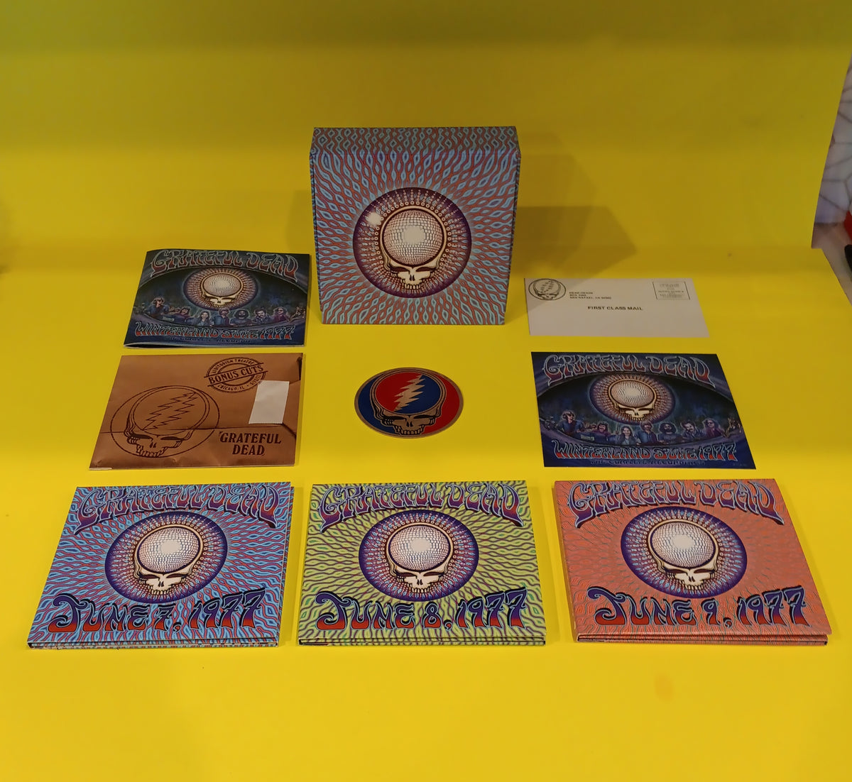 Grateful Dead - Winterland 1977 The Complete Recordings w. BONUS DISC & STICKER - 2009 - GRA2-6011 Used - VG++ - CDs