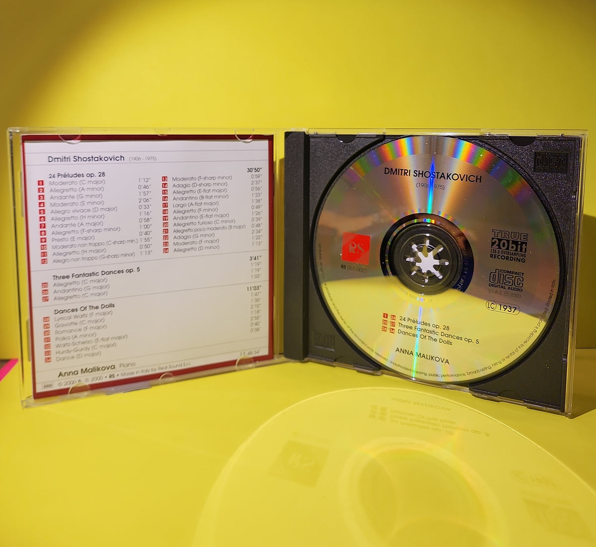 Dmitri Shostakovich: Anna Malikova - 24 Preludes / 3 Fantastic Dances / Dances of the Dolls (20 Bit) - 2000 - 051-0022 Used - VG++ - CDs