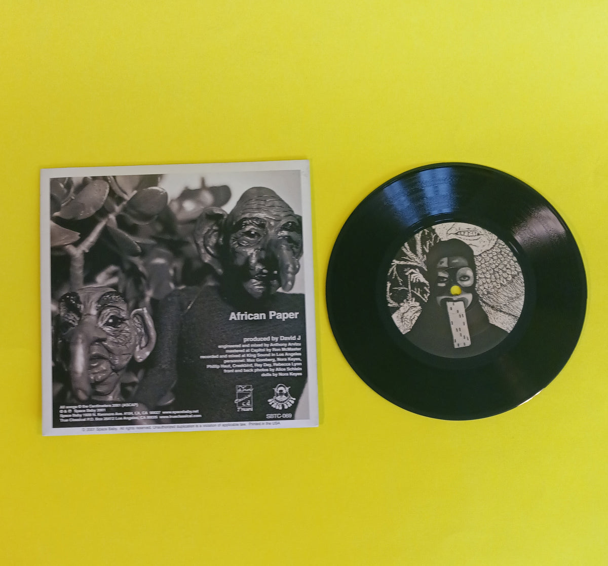 The Centimeters - Help Is On The Way (Autographed 7") - 2001 - SBTC-069 Used - VG++ - Vinyl