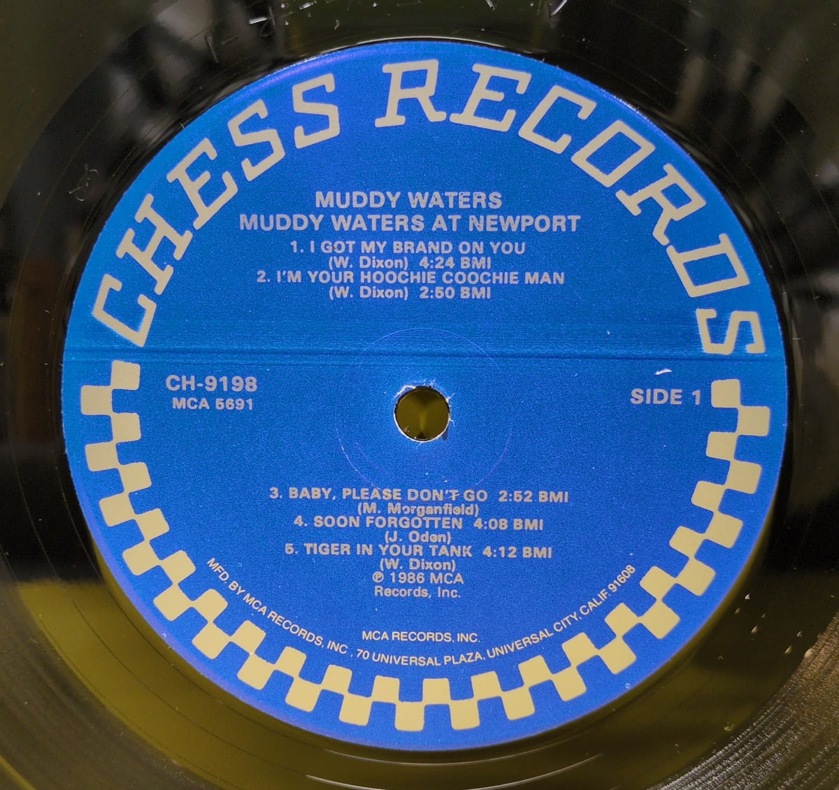 Muddy Waters - Muddy Waters At Newport 1960 - 1986 - CH-9198 Used - VG++ - Vinyl - Reissue - Remastered