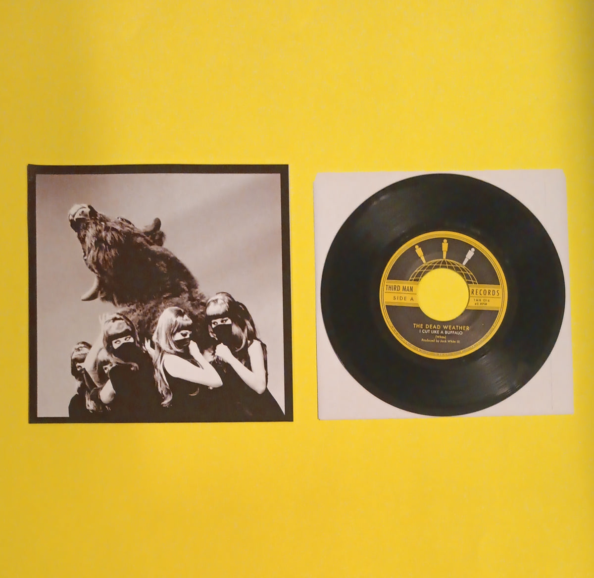 The Dead Weather - I Cut Like a Buffalo 7" - 2009 - TMR 016 Used - EX - Vinyl