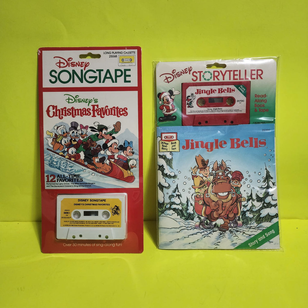 Disney  - Jingle Bells Storyteller & Book / Christmas Favorites - 1984 - 257DC / 2506B New - Sealed - Cassettes