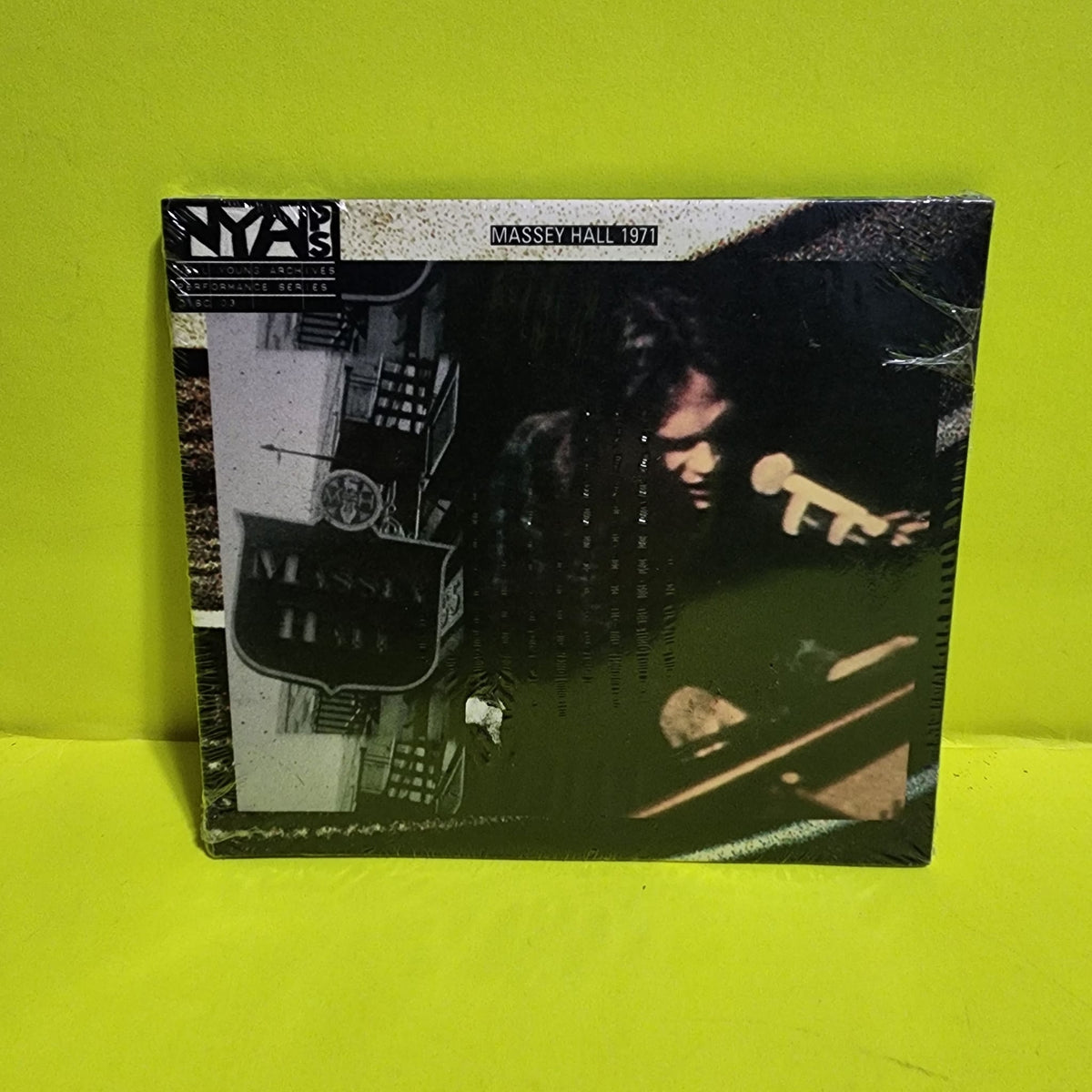 Neil Young - Live At Massey Hall 1971 - 9362-43327-2 New - Sealed - CDs