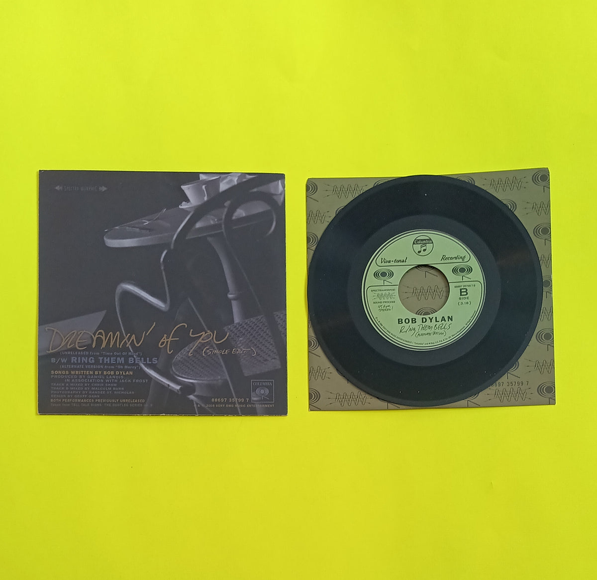 Bob Dylan - Dreamin' of You / Ring Them Bells - 2008 - 88697 35799 7 Used - EX - 7" Vinyl