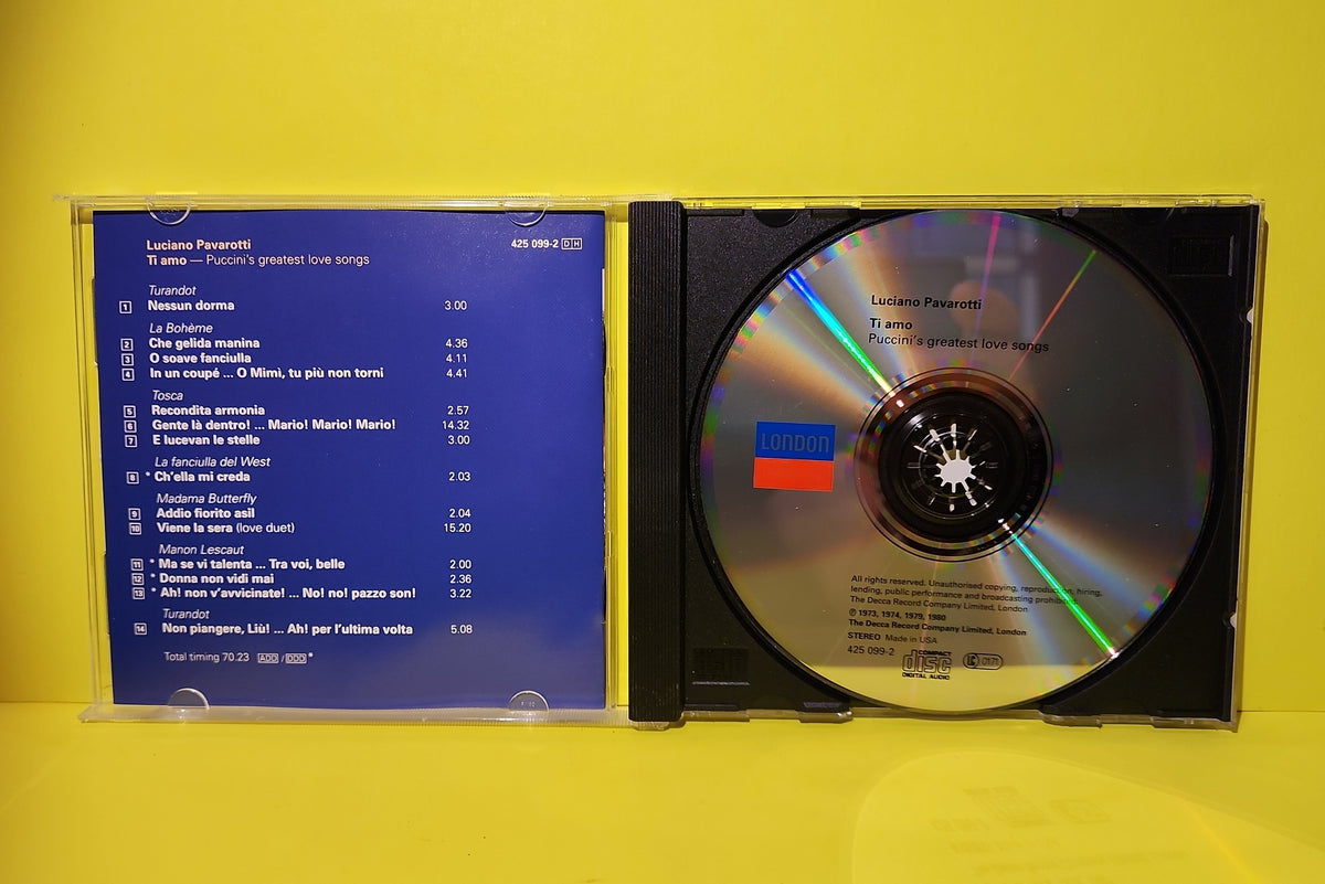 Pavarotti, Puccini - Ti Amo (Puccini's Greatest Love Songs) Autographed  - 425 099-2 Used - EX - CDs