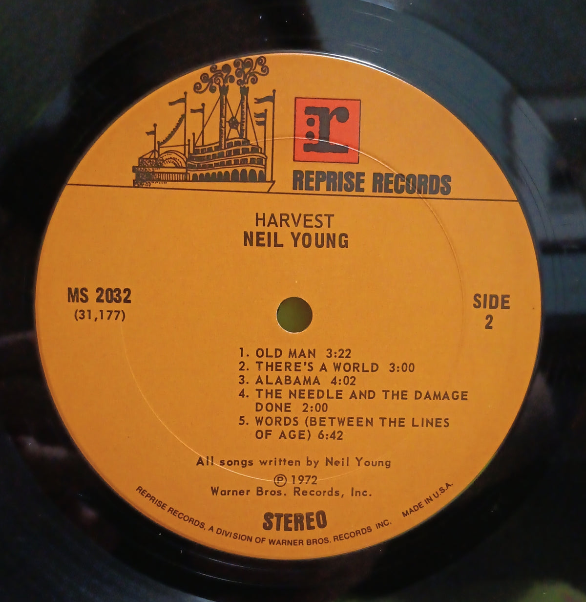 Neil Young - Harvest w. Insert - 1972 - MS 2032 Used - VG++ - Vinyl