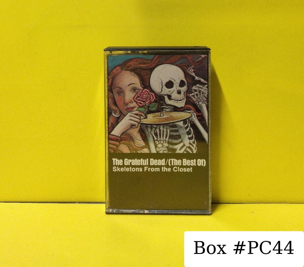 The Grateful Dead - (The Best Of) Skeletons From The Closet - L5W 2764 - Used - EX - Cassettes - Reissue - Small Font On White Tape Shell
