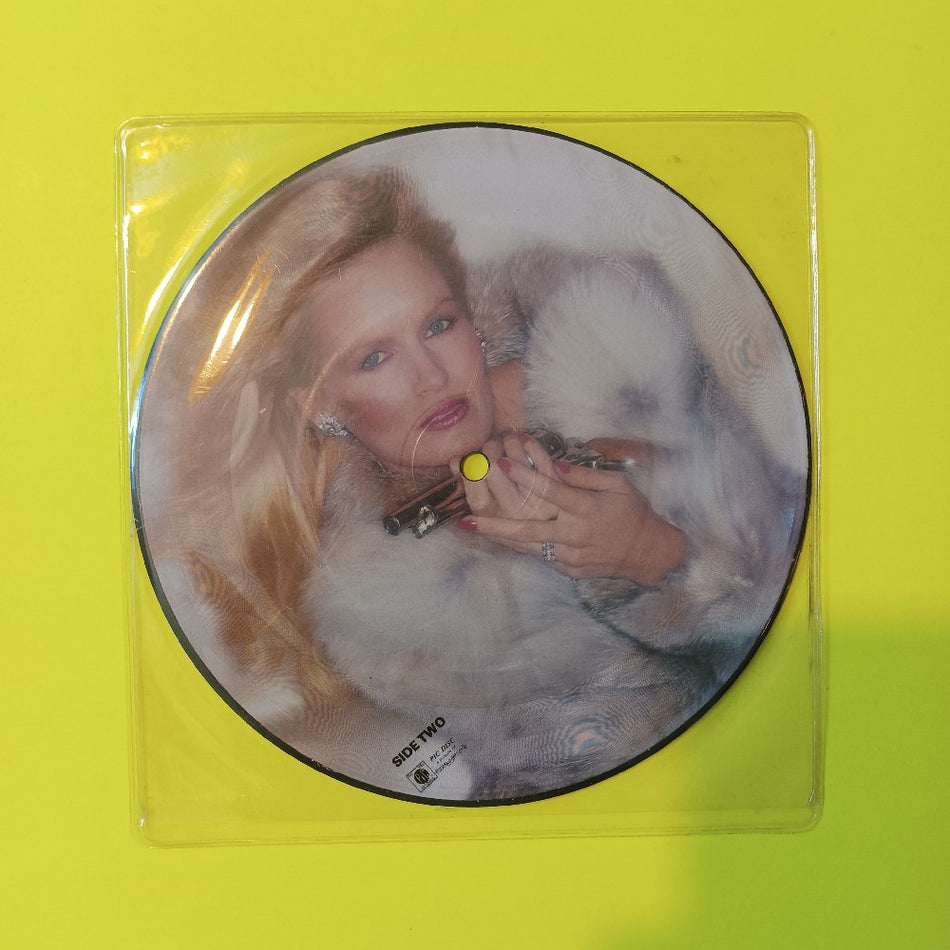 Lynn Anderson - Isn't It Always Love 7" Promo Picture Disc - 1979 - ZSS-165211-16 - Used - VG++ - Vinyl