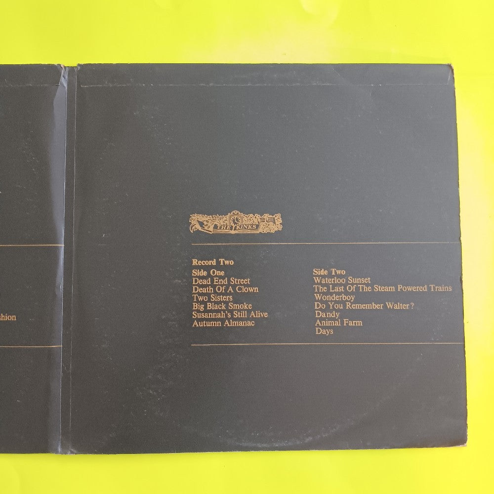 The Kinks - The Kinks / Self Titled OG UK Mono - 1970 - NPL 18326 - Used - VG++ - Vinyl