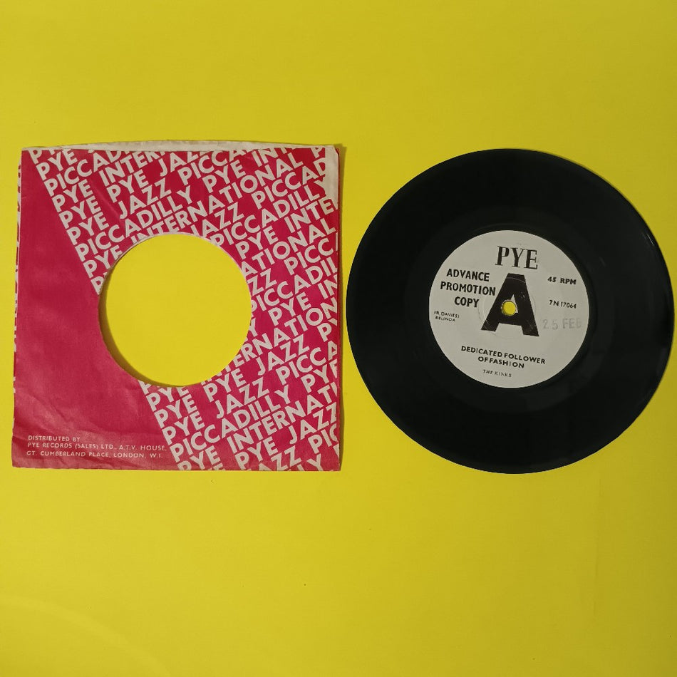 The Kinks - Dedicated Follower Of Fashion UK 7" 45 PROMO - 1966 - 7N 17064 - Used - VG++ - Vinyl