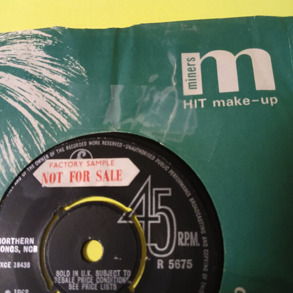 The Beatles - Lady Madonna / Inner Light UK 7" 45 PROMO - 1968 - R 5675 - Used - VG+ - Vinyl