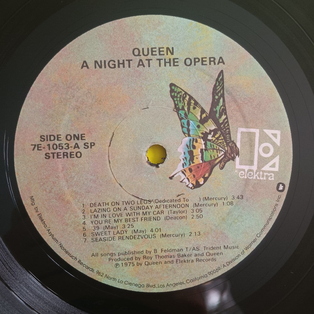 Queen - A Night At The Opera SP Embossed Cover - 1975 - 7E-1053 - Used - VG++ - Vinyl