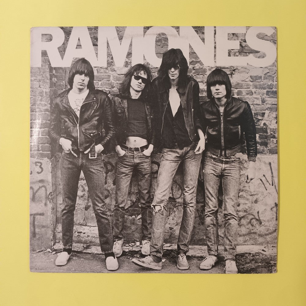 Ramones - Ramones Self Titled - 1978 - SR 6020 - Used - VG++ - Vinyl