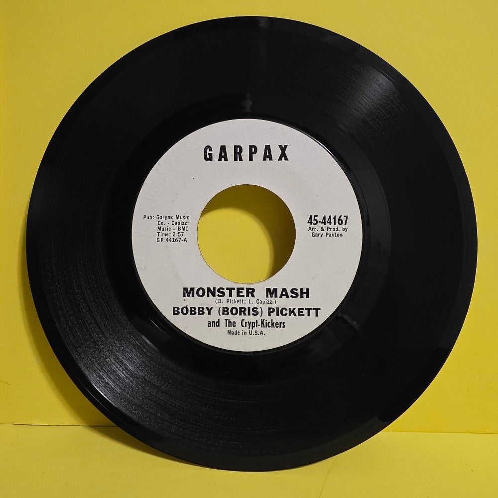 Bobby (Boris) Pickett And The Crypt-Kickers - Monster Mash - 1962 - 45-44167 - Used - VG+ - Vinyl