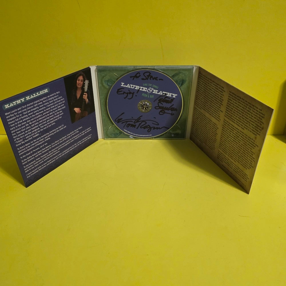 Laurie & Kathy - Sing The Songs Of Vern & Ray / Autographed  - 2014 - SMM 1012 - Used - VG++ - CDs