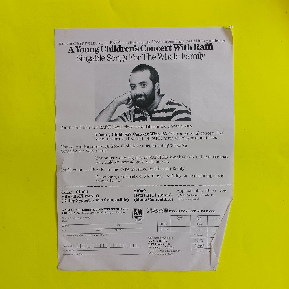 Raffi With Ken Whiteley - Raffi's Christmas Album - 1987 - SL-0226 - Used - VG++ - Vinyl