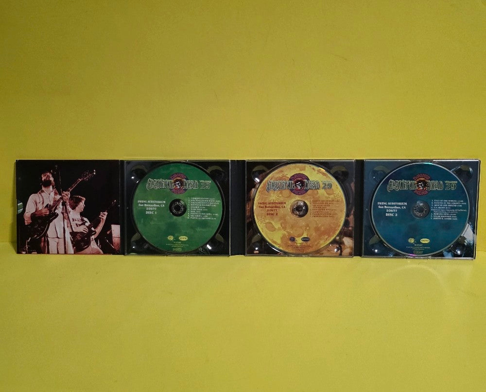 Grateful Dead  - Dave's Picks, Vol 29 ( Swing Auditorium, San Bernardino,CA 2/26/77 - 2019 - R2-573507 - New - VG++ - CDs