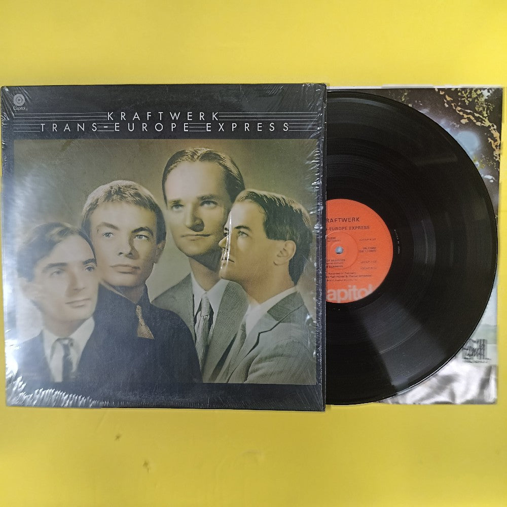 Kraftwerk - Trans-Europe Express SHRINK - 1977 - SW 11603 - Used - VG++ - Vinyl