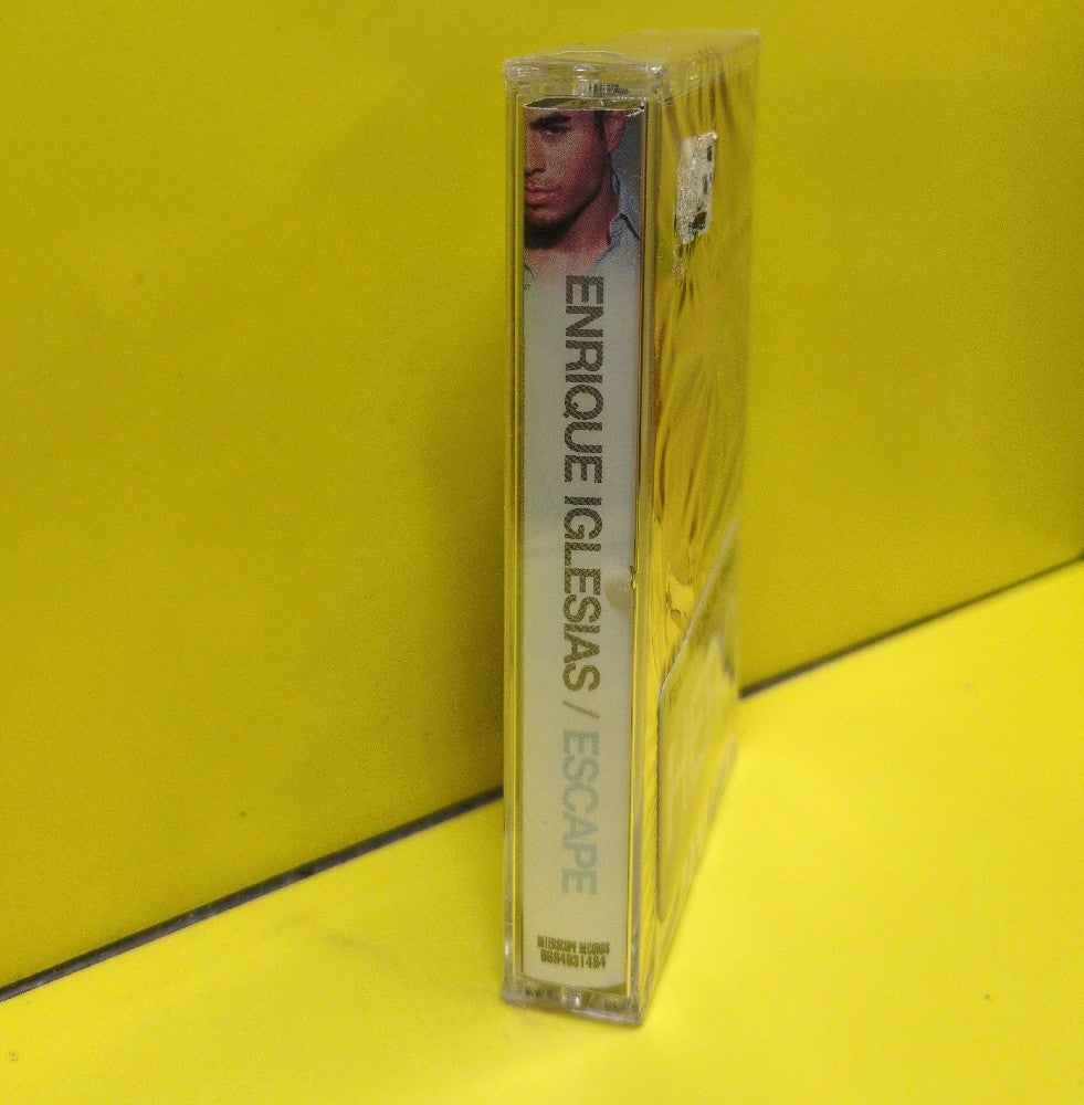 Enrique Iglesias - Escape - 2001 - 0694931484 - New - Sealed - Cassettes