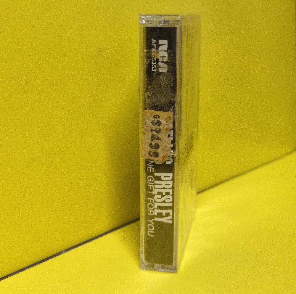 Elvis Presley - A Valentine Gift For You - 1985 - AFK1-5353 - New - Sealed - Cassettes - Clear Tape Shell