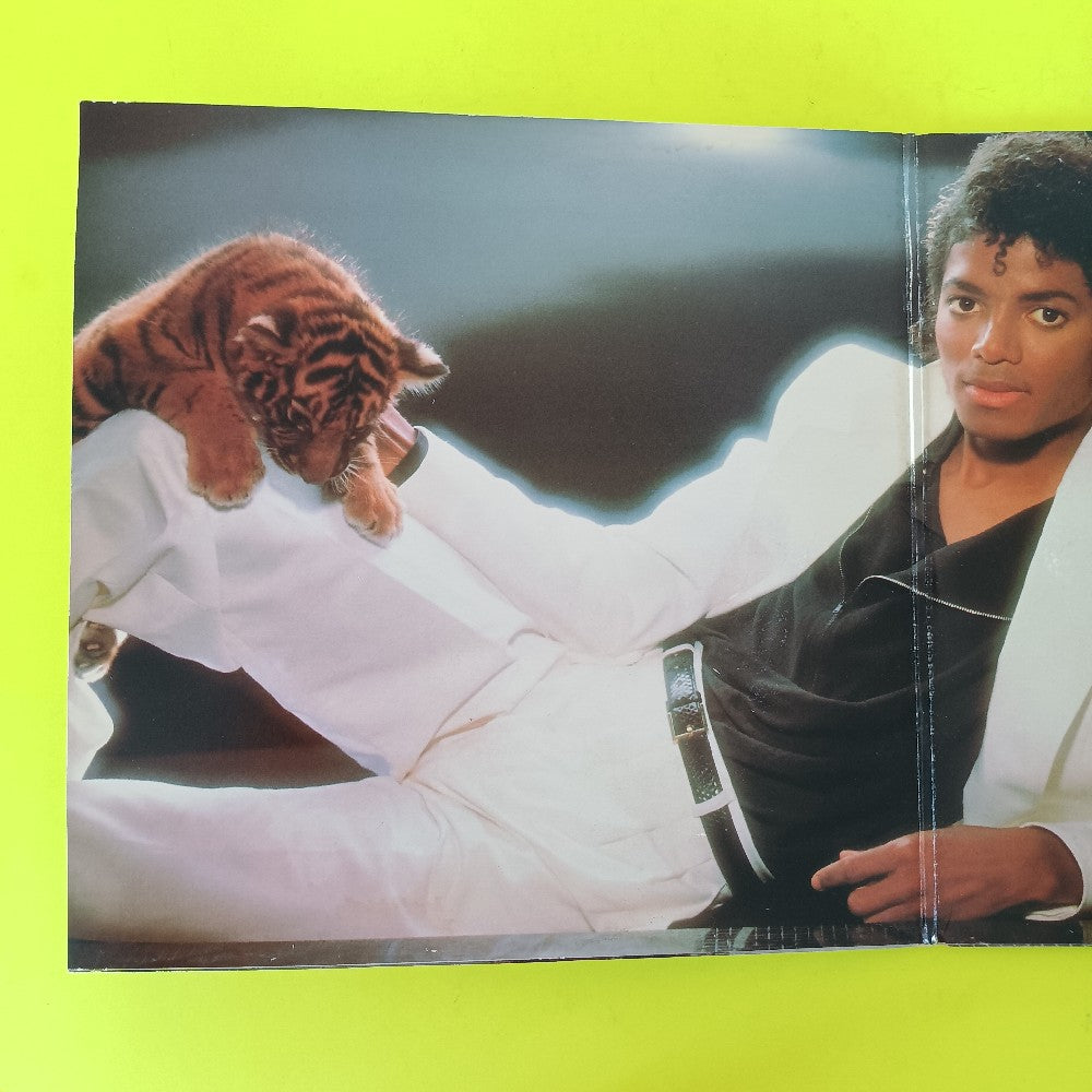 Michael Jackson - Thriller OG NO CO-PRODUCER CREDIT - 1982 - QE 38112 - Used - VG+ - Vinyl