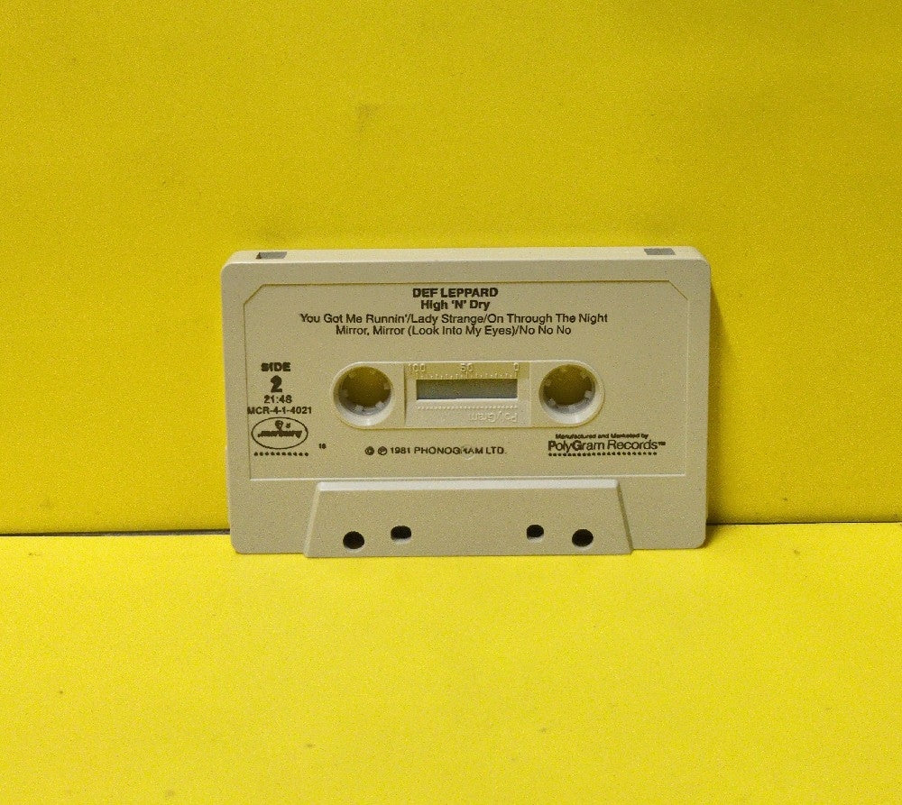 Def Leppard - High 'N' Dry - 1981 - MCR-4-1-4021 - Used - EX - Cassettes - Beige Tape Shell
