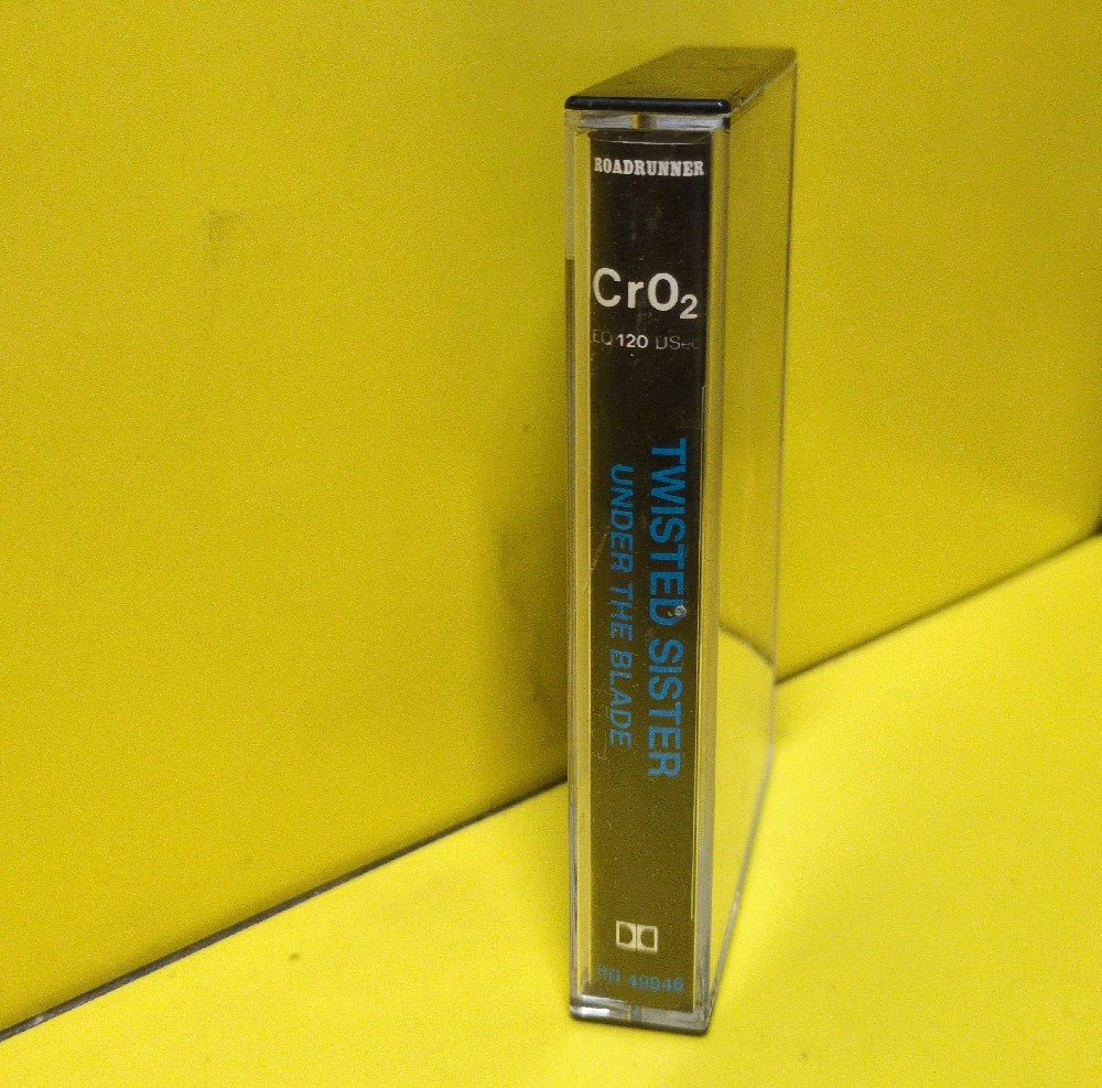 Twisted Sister - Under The Blade - 1982 - RR 49946 - Used - EX - Cassettes - UK/European Import - Textured Beige Tape Shell
