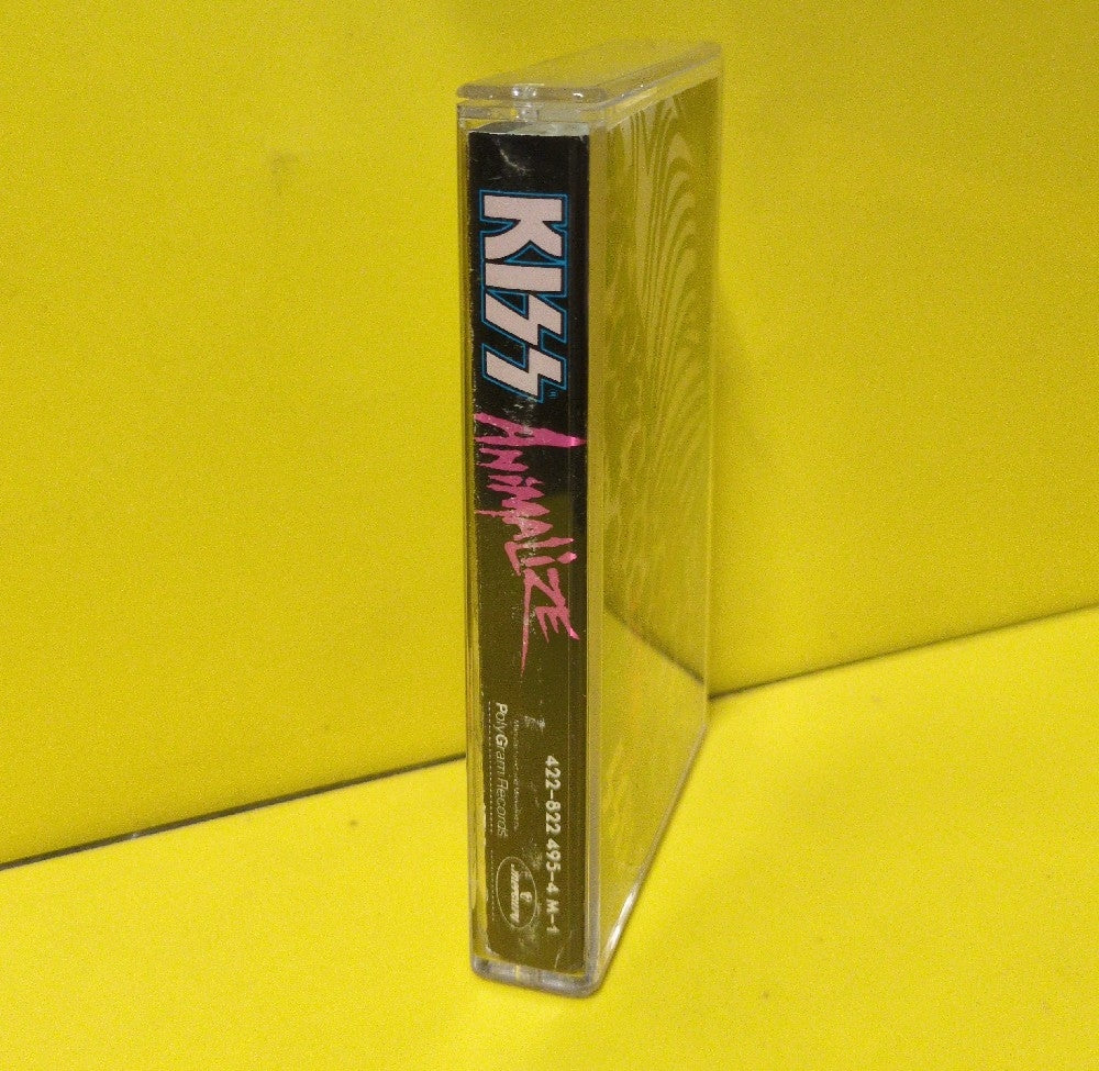 Kiss - Animalize - 1984 - 422 822 495-4 M-1 - Used - EX - Cassettes - Clear Case - Beige Tape Shell - "15"