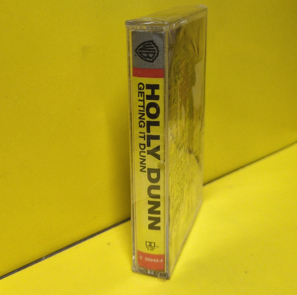 Holly Dunn - Getting It Dunn - 1992 - 9 26949-2 - New - Sealed - Cassettes