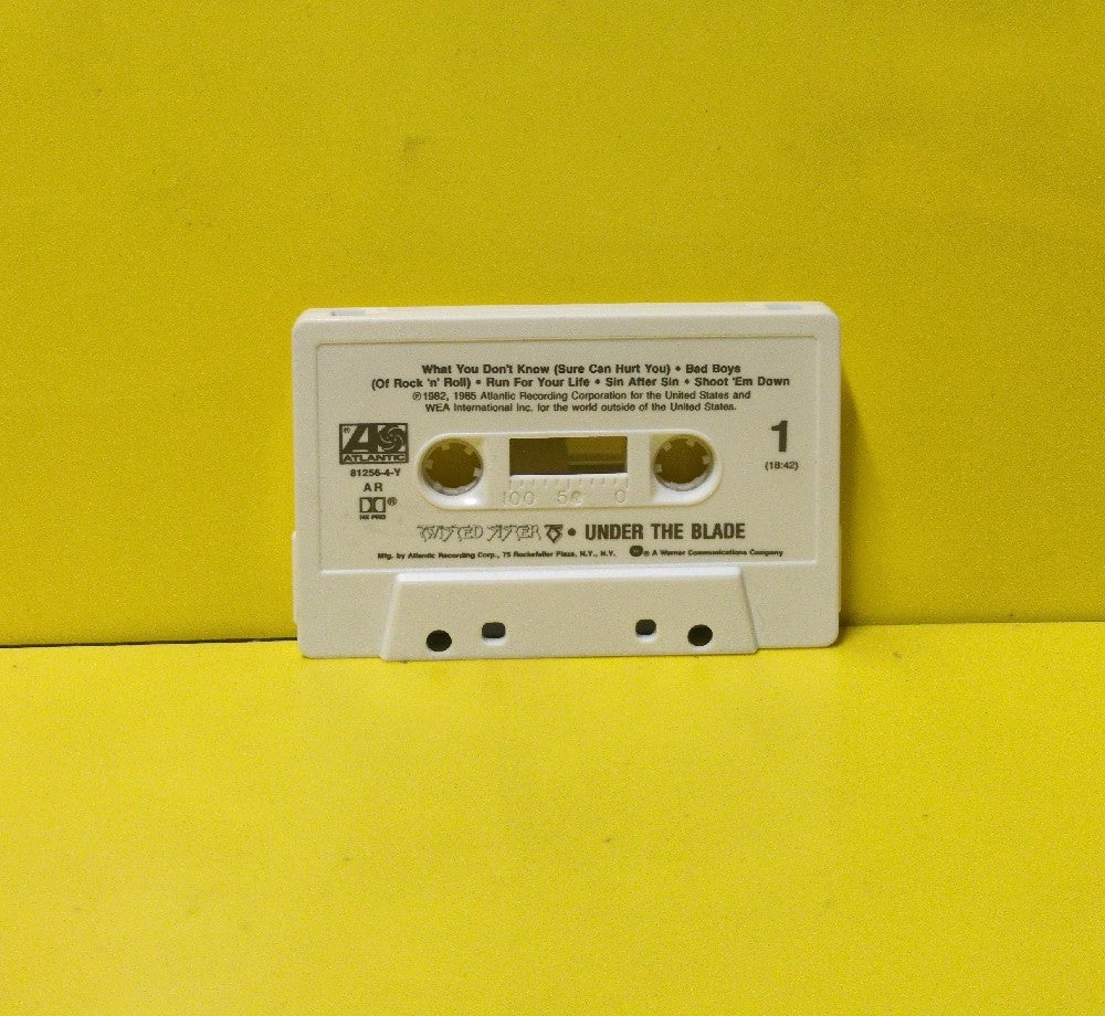 Twisted Sister - Under The Blade - 1985 - 7 81256-4-Y - Used - EX - Cassettes - "AR" - Reissue - White Tape Shell